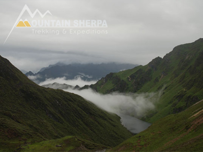Duer Hot Spring Trekking
